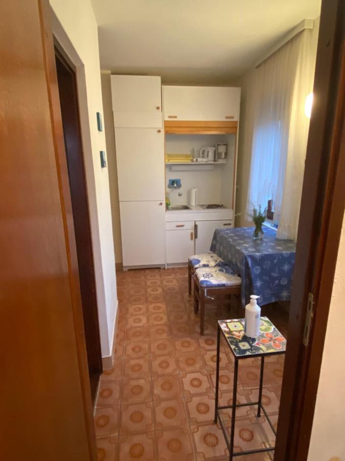 Apartments Stella-Dora Lopar Ngoại thất bức ảnh