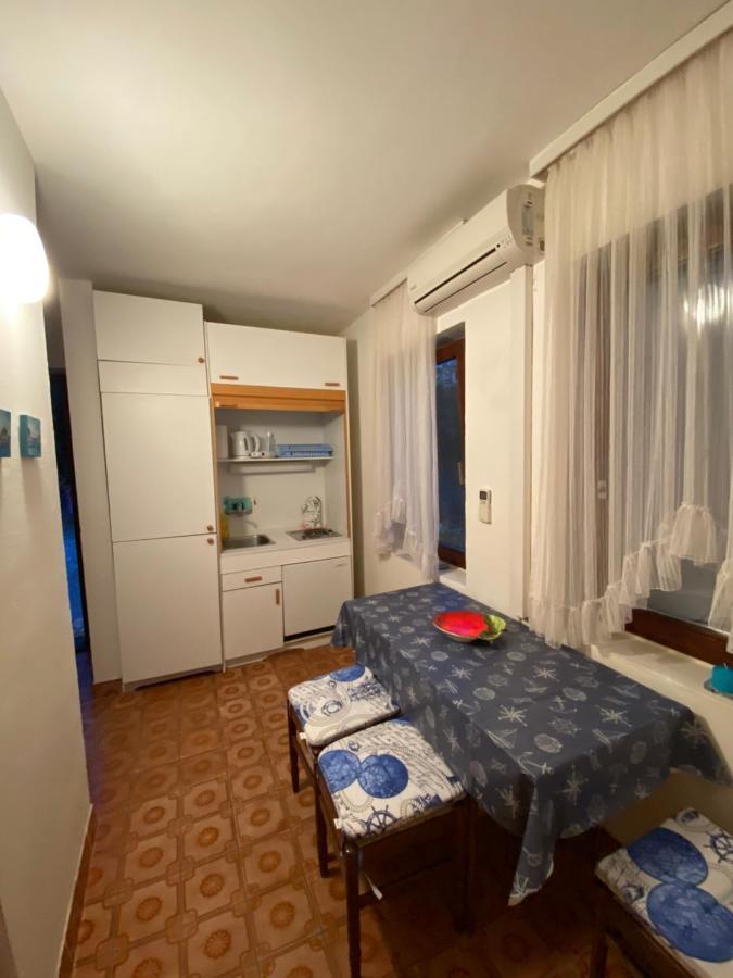 Apartments Stella-Dora Lopar Ngoại thất bức ảnh